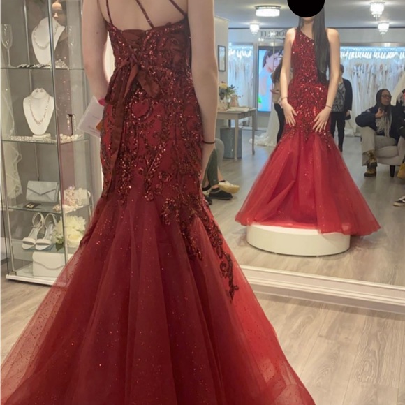 Prom/Pageant Dress - Picture 3 of 5